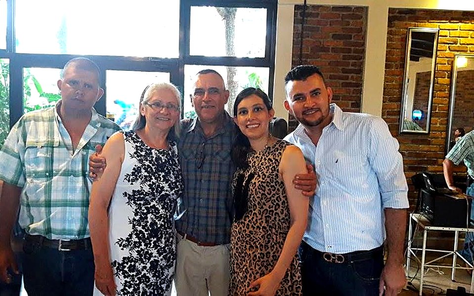 La familia Romero León reunida